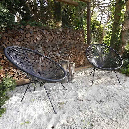 Large 120m With Garden And Cat Near Zoo Prague